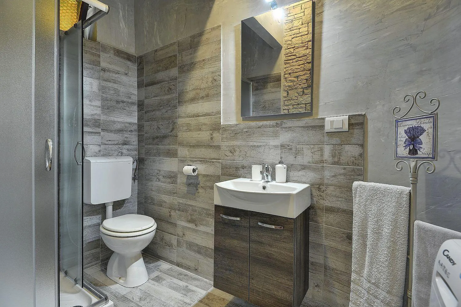 Tolle Ferienwohnung Mit Grossem Pool, Klima, Wlan, Bbq Pula Apartment