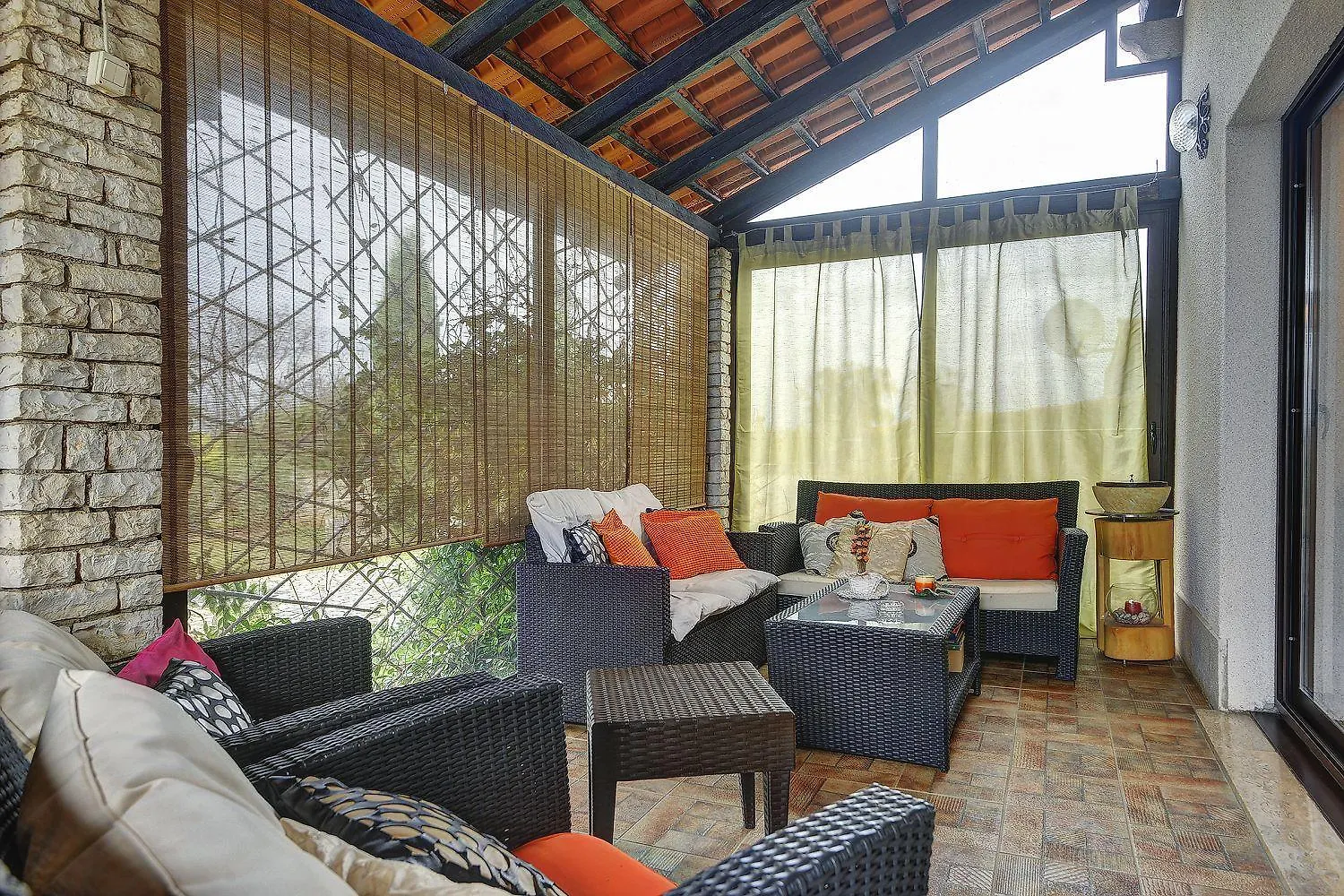 Tolle Ferienwohnung Mit Grossem Pool, Klima, Wlan, Bbq Pula
