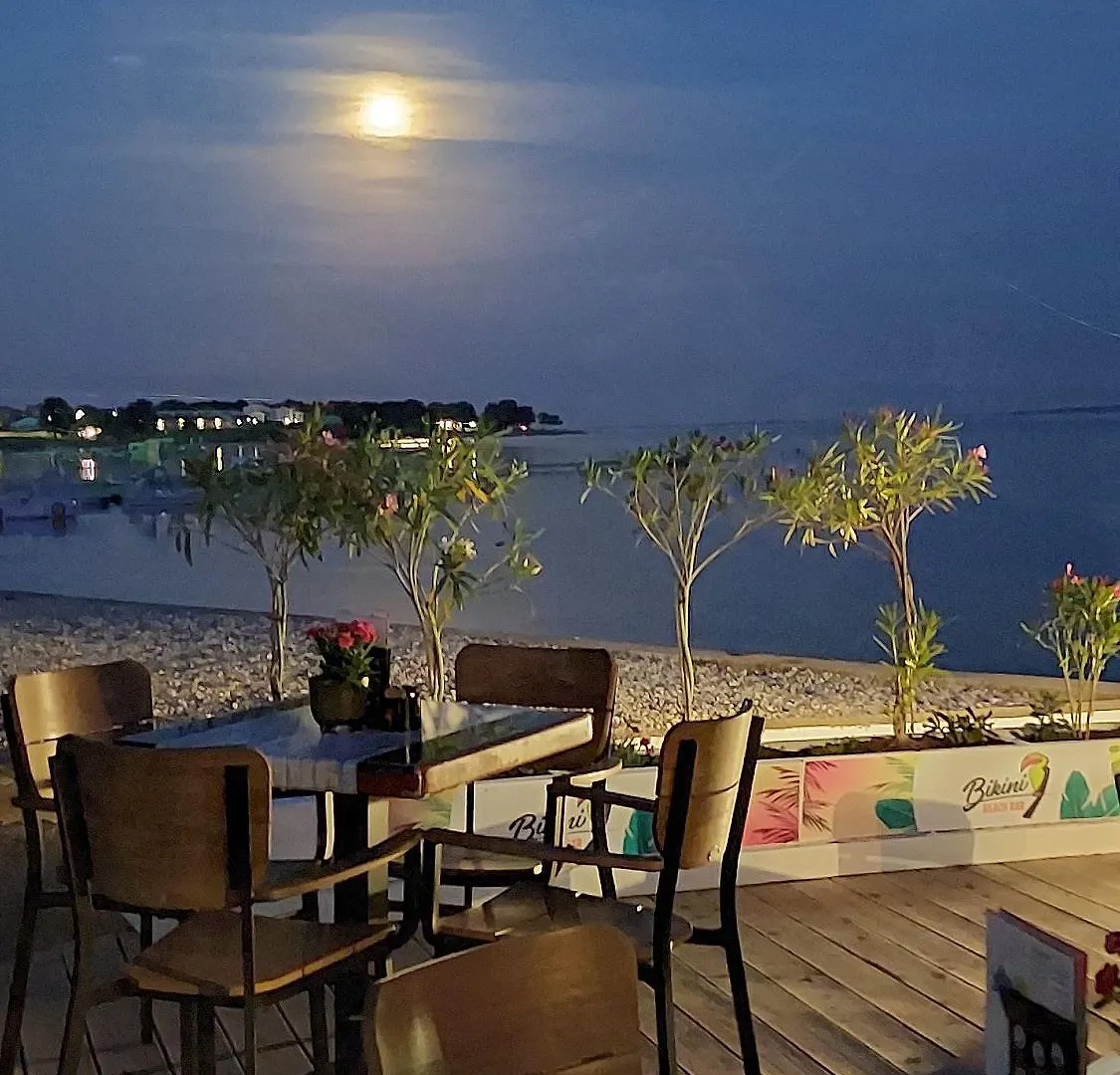 Apartment Tolle Ferienwohnung Mit Grossem Pool, Klima, Wlan, Bbq Pula